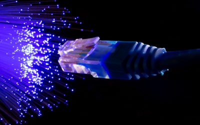 Fibra óptica simétrica: Qué es y por qué tu empresa la necesita para no perder competitividad